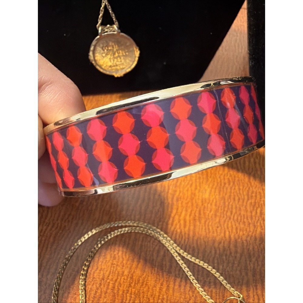 Vintage Avon Jewelry Lot: 4 Necklaces, Ring, Bracelets - Picture 9 of 14